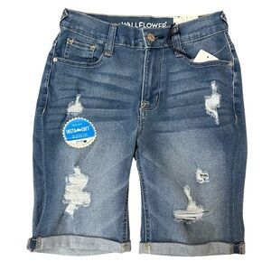 Wallflower bermuda shorts size 1 NWT‎